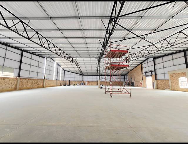 2,365M² WAREHOUSE TO LET IN RIVERSANDS